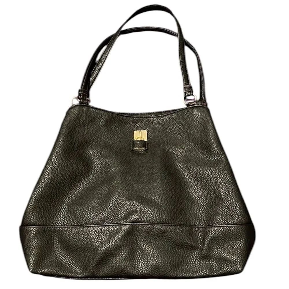 Liz Claiborne black handbag with lots of pockets and cute lock accent EUC